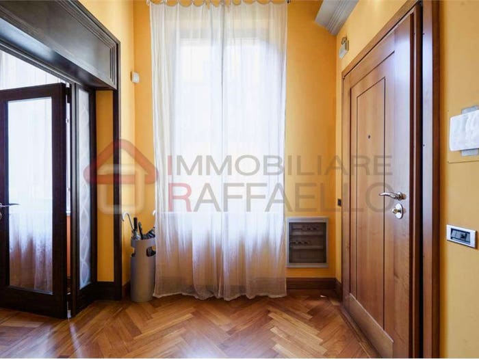 Appartamento con 6 locali in vendita in VIA RUA PIOPPA, Centro Storico, Modena