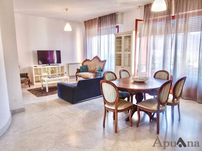 Appartamento con 5 locali in vendita in Via Arezzo, Marina di Massa Centro, Massa