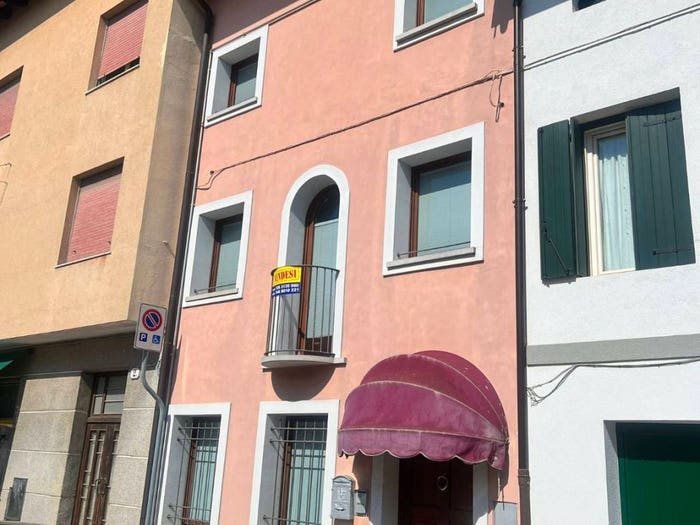 Casa con 6 locali in vendita in Via Memmo, Centro, Palmanova