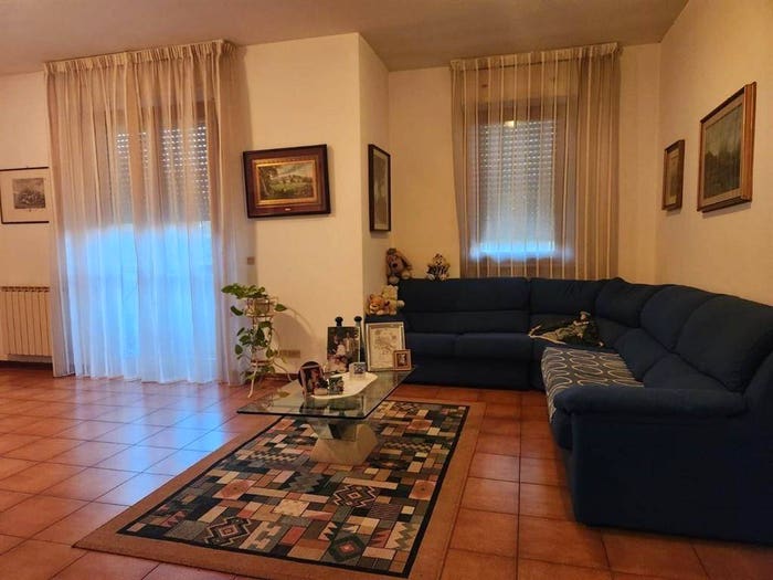 Appartamento con 6 locali in vendita in Località Rigutino Ovest, Rigutino, Arezzo