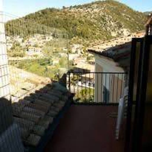 Appartamento con 6 locali in vendita in Via Umberto I, Centro, Cottanello