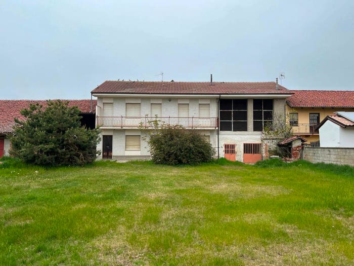 Casa quadrilocale in vendita in Vicolo Murialdo, Salsasio San Michele e Grato, Carmagnola