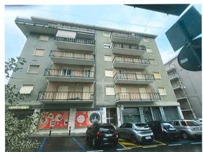 Appartamento quadrilocale in vendita in Via Angelo Giuseppe Roncalli, Centro, Gazzaniga