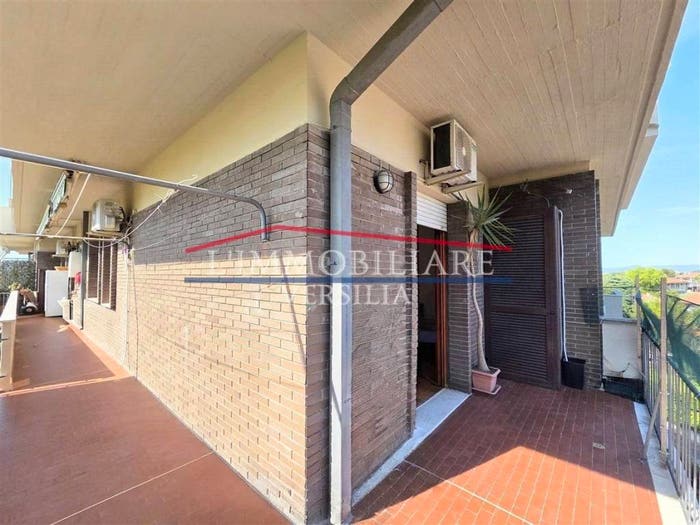 Appartamento con 5 locali in vendita in Viale Stazione, Centro, Massa