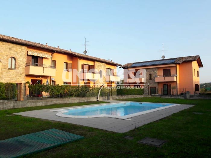 Appartamento bilocale in vendita in Via del Seprio, Lomazzo