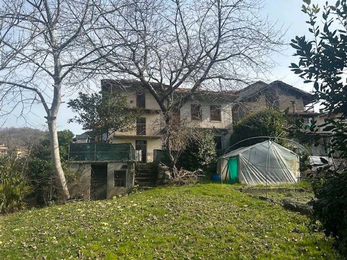 Casa con 5 locali in vendita in Via Navetta, Quarna Sotto