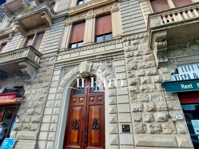 Appartamento con 6 locali in vendita in Viale Regina Margherita, San Concordio, Lucca