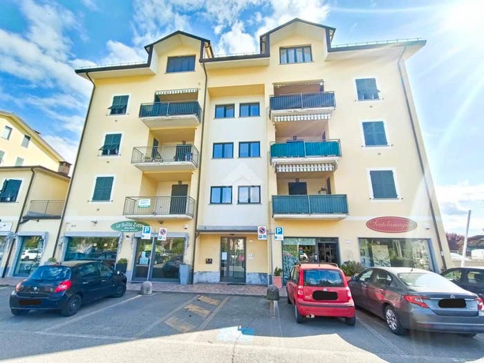 Appartamento trilocale in vendita in Via Roma, Centro, Arquata Scrivia
