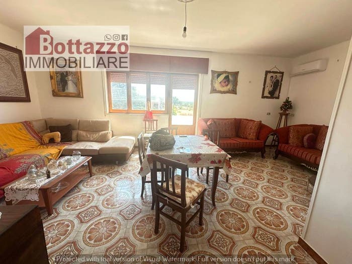 Appartamento quadrilocale in vendita in Via Alessandro Manzoni, Centro, Lizzano
