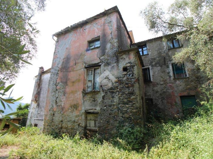 Casa con 5 locali in vendita in Case Sparse Caperana, Caperana, Chiavari