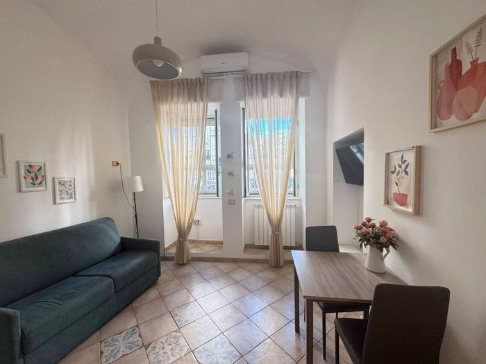 Appartamento bilocale in vendita in Corso Amedeo di Savoia Duca d'Aosta, Stella Materdei, Napoli