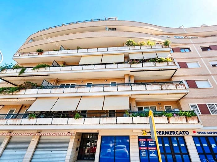 Appartamento trilocale in vendita in Via Isole Del Capo Verde, Ostia Ponente, Roma