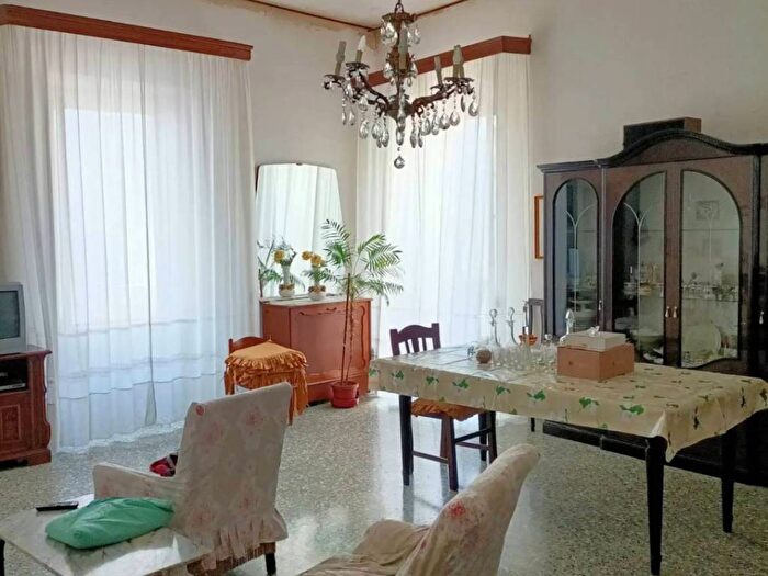 Appartamento con 5 locali in vendita in Via Mario Pagano, Trani