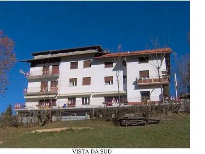 Casa in vendita in Via Degli Emigranti, Tambre