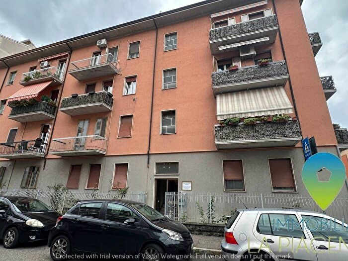 Appartamento trilocale in vendita in Via Bartolomeo Baderna, Dante Cheope, Piacenza