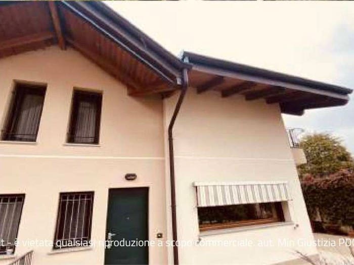 Appartamento con 6 locali in vendita in Via monte nevoso a, Crenna Bettolino, Gallarate