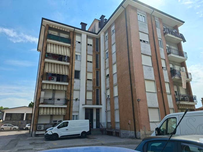 Appartamento trilocale in vendita in Via Uberto da Canturio, Centro, Cantù