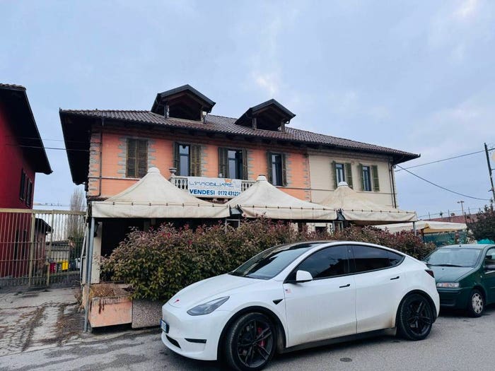 Casa con 6 locali in vendita in Via Regina Margherita, Pollenzo, Bra
