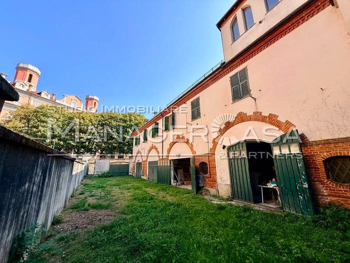 Casa con 6 locali in vendita in Via Giuseppe Saracco, Centro, Molare