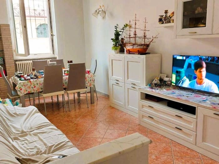 Appartamento quadrilocale in vendita in Vicolo Bugliolo, Centro, Carrara