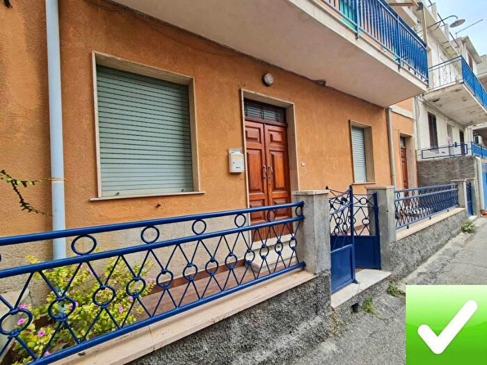 Appartamento quadrilocale in vendita in Via Sant'Ilario, Motta San Giovanni