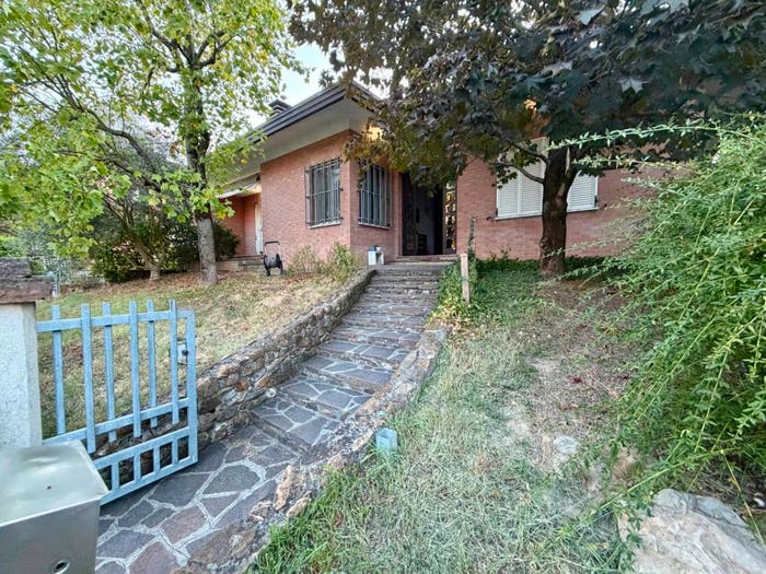 Casa con 6 locali in vendita in Via Tincani e Martelli, Portile Paganine, Modena