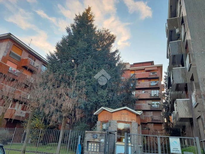 Appartamento quadrilocale in vendita in Via Monzambano, Dergano, Milano