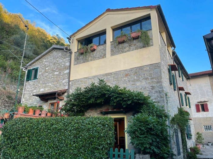 Casa con 6 locali in vendita in Località Fornace, Centro, Londa