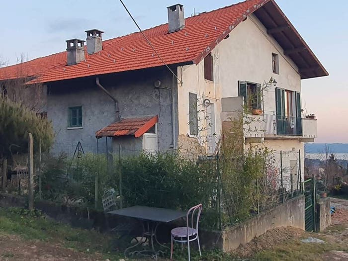 Casa con 6 locali in vendita in Via Cascinale Ronco, Caldana, CocquioTrevisago