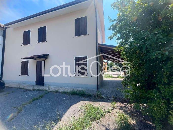Casa quadrilocale in vendita in Via Maggio, San Biagio, San Felice sul Panaro