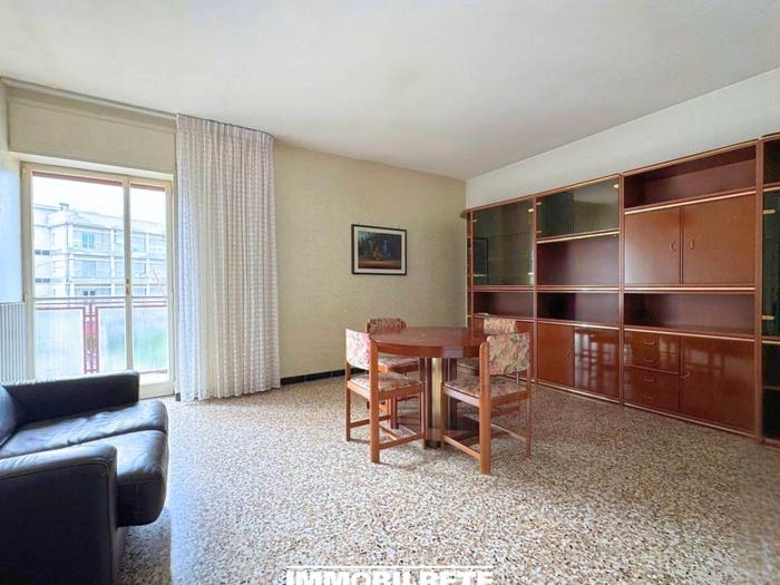 Appartamento con 5 locali in vendita in Via Don Luigi Sturzo, Centro, Matera