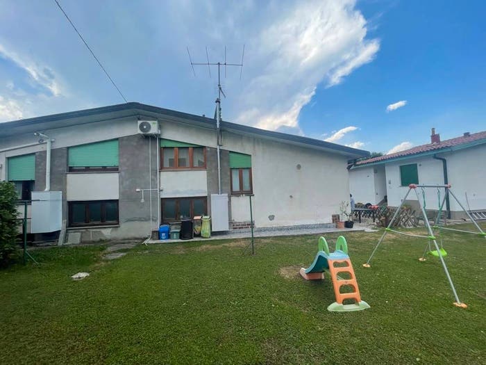 Casa trilocale in vendita in Contrada Intelo, Cocquio, CocquioTrevisago