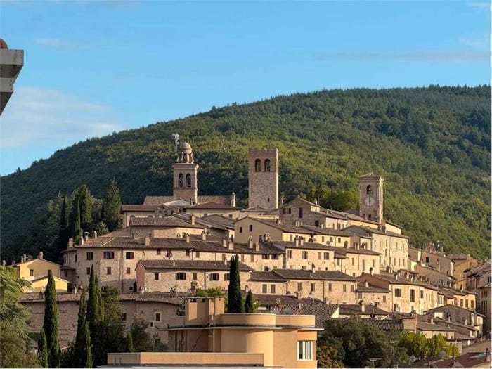 Appartamento quadrilocale in vendita in via marche, Centro, Nocera Umbra
