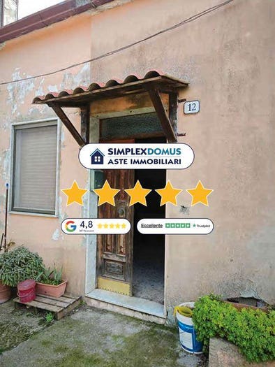 Casa con 6 locali in vendita in MONTICCHIO SGARRONI, Rionero in Vulture