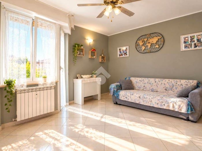 Appartamento trilocale in vendita in Via val trompia, Roserio, Milano