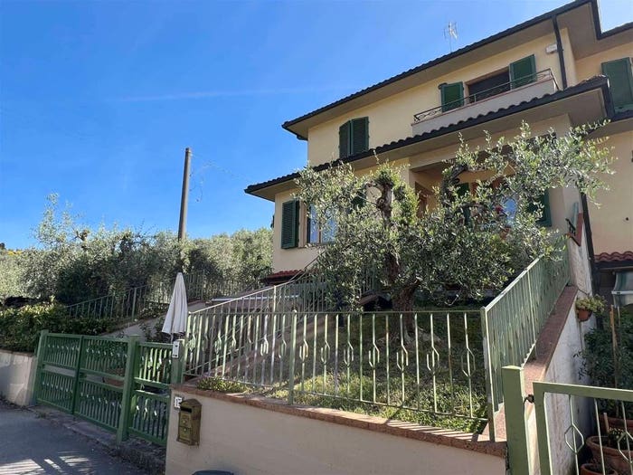 Casa con 6 locali in vendita in Ponte Agli Stolli, Figline e Incisa Valdarno