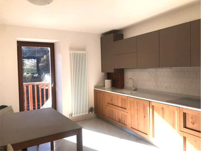 Appartamento con 5 locali in vendita in Terragnolo