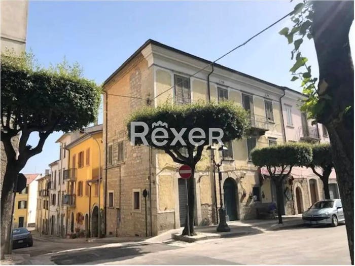 Appartamento quadrilocale in vendita in Via Giacomo Matteotti, Centro, Agnone