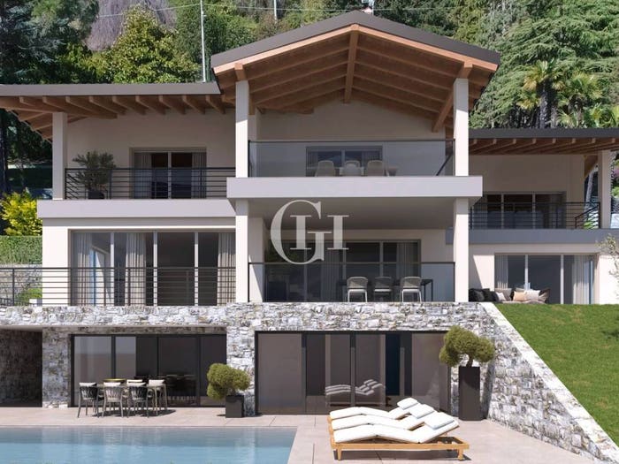 Casa quadrilocale in vendita in Via Luigi Cadorna, Centro, Menaggio