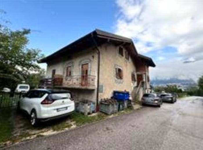 Casa quadrilocale in vendita in Localita' Quaere Via Per Vezzena a, Levico Terme