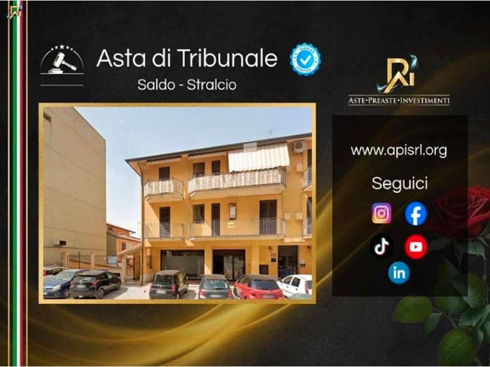 Appartamento con 5 locali in vendita in Via Francesco Petrarca, Sommatino