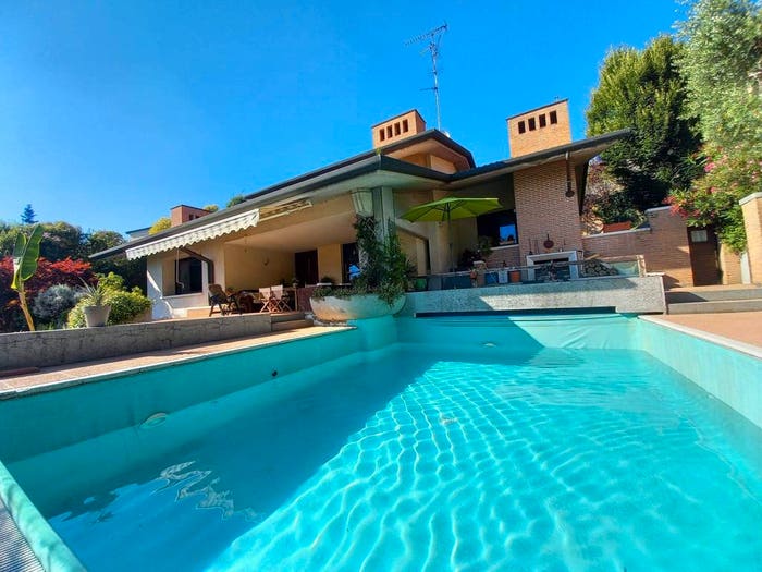 Casa con 6 locali in vendita in Via dei Mandorli, Centro, Castiglione delle Stiviere