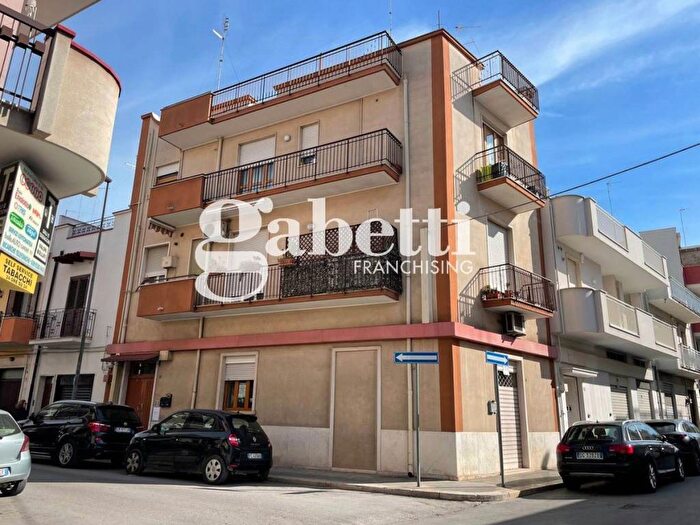 Appartamento trilocale in vendita in VIA CATALANI, Sacro Cuore Via Corato, Andria