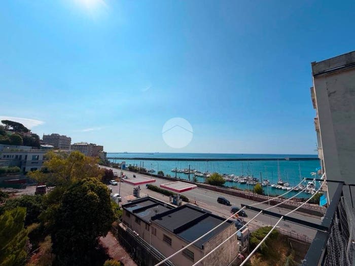 Appartamento con 5 locali in vendita in Piazza lido di pegli, Pegli, Genova