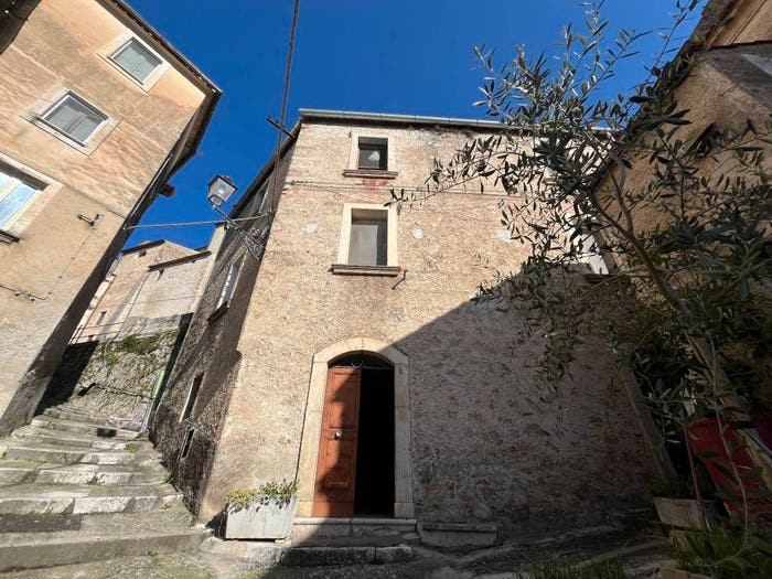 Appartamento quadrilocale in vendita in Via Elvino, Centro, Alvito