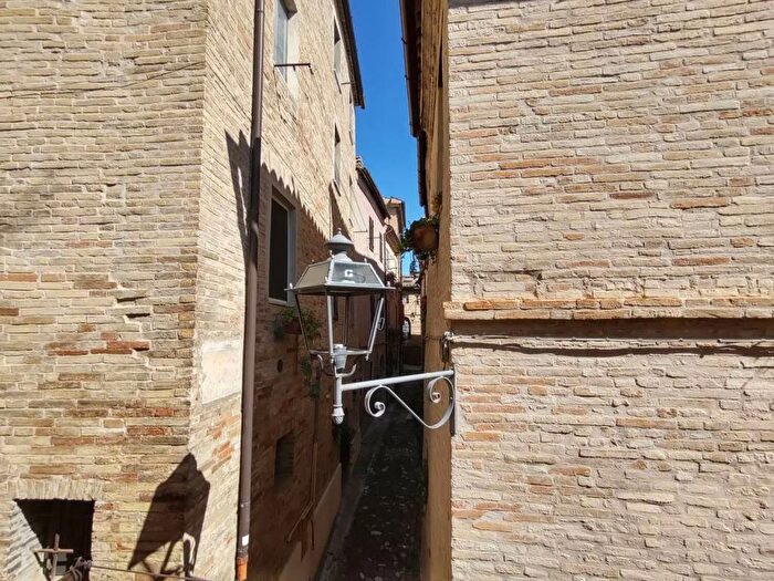 Casa con 5 locali in vendita in Via Perpenti Fermo, Centro, Fermo