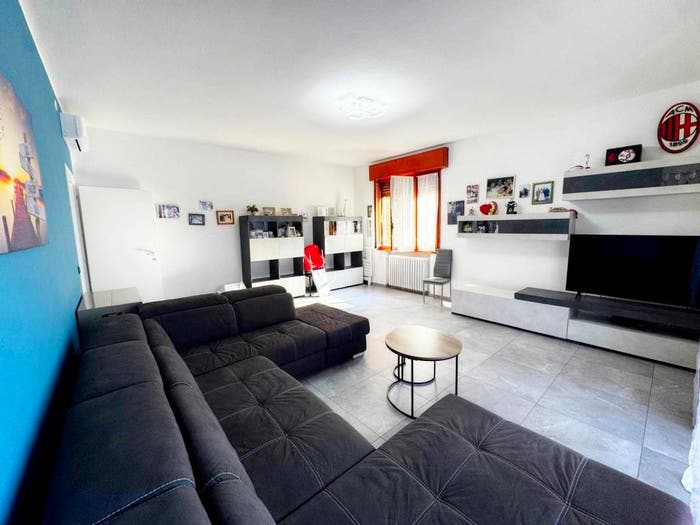 Appartamento con 6 locali in vendita in Via Nazionale, Centro, Maranello