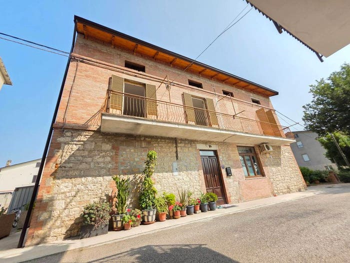 Casa con 5 locali in vendita in Via Marino Servi, Centro, Marsciano