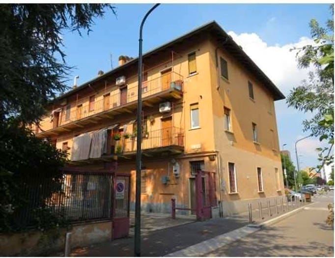 Appartamento trilocale in vendita in Via Fratelli Rizzardi, Trenno, Milano