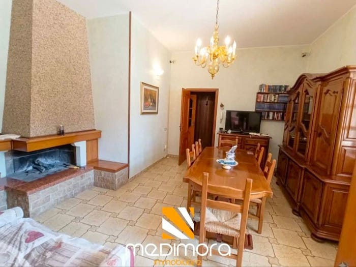 Appartamento quadrilocale in vendita in Via Maggio, Lequile